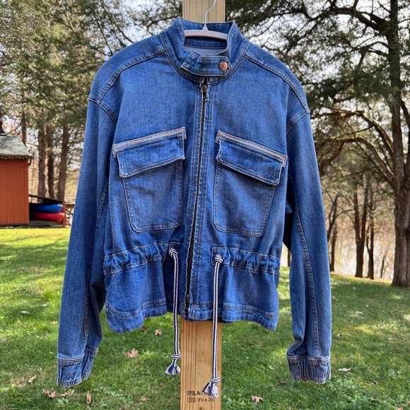 Veronica Beard Jackets & Blazers - Veronica Beard $428 Roz Peplum Jacket in Astra